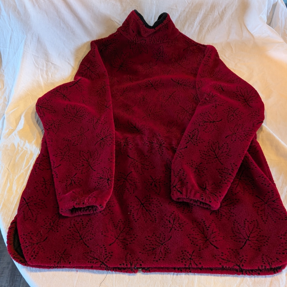 2/50$ Cozy Women's Mapple Leafs Teddy Jacket in Deep Burgundy - Picture 3 of 3